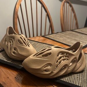 YZY Yeezy Foam Runner